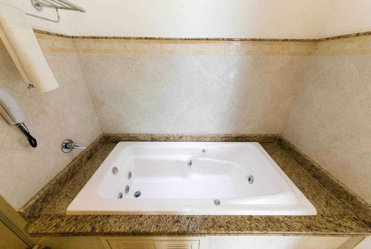 Cobertura Luxuosa Dentro De Resort - Direto Com Proprietario - Ilcmaster Florianópolis الغرفة الصورة